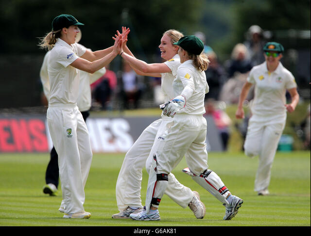 woman cricketers
